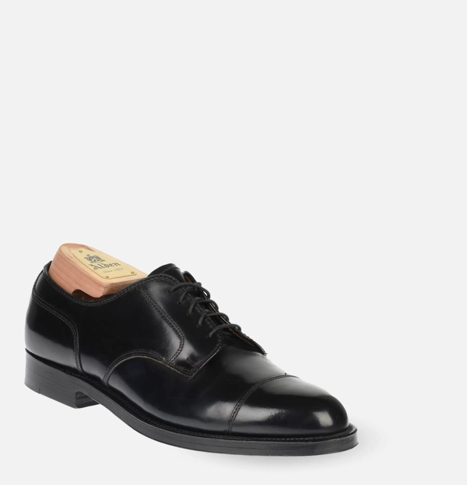 ALDEN SHOE CO Shoes<2161 - Straight Tip Blucher Cordovan