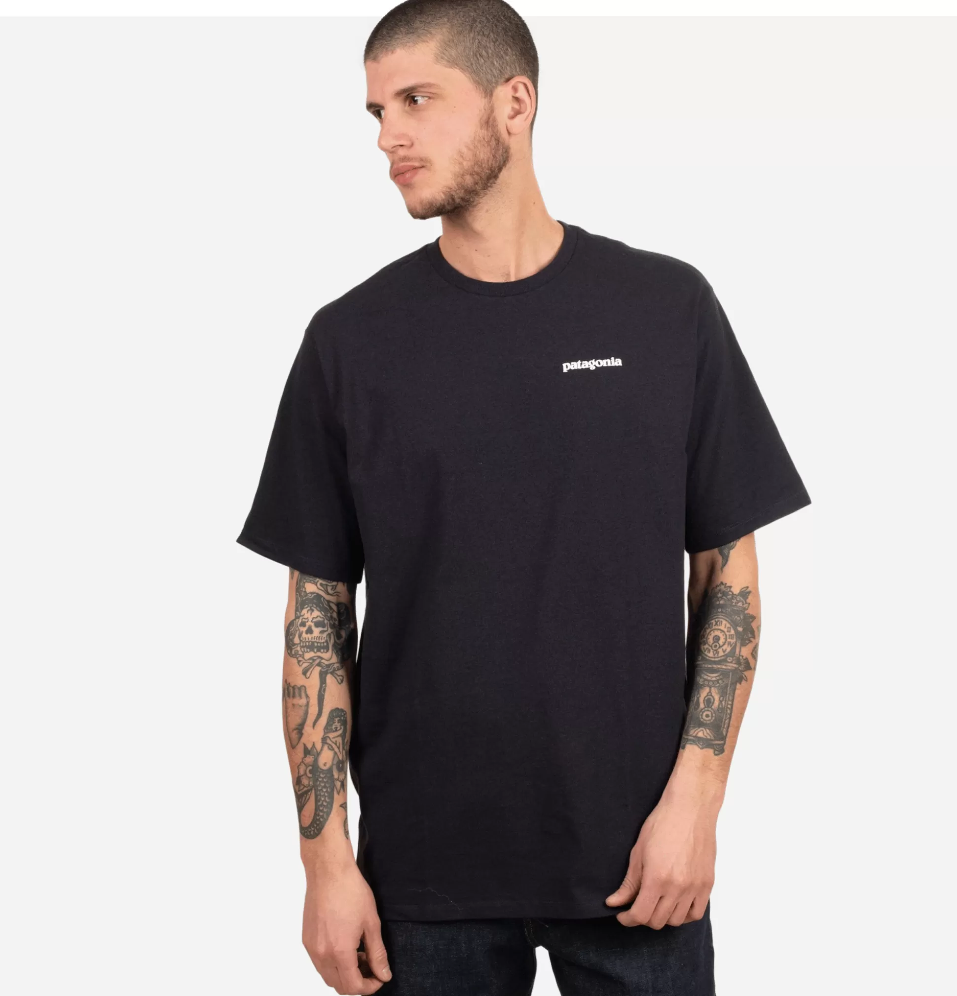 PATAGONIA T-Shirts<P6 Logo T-Shirt Black