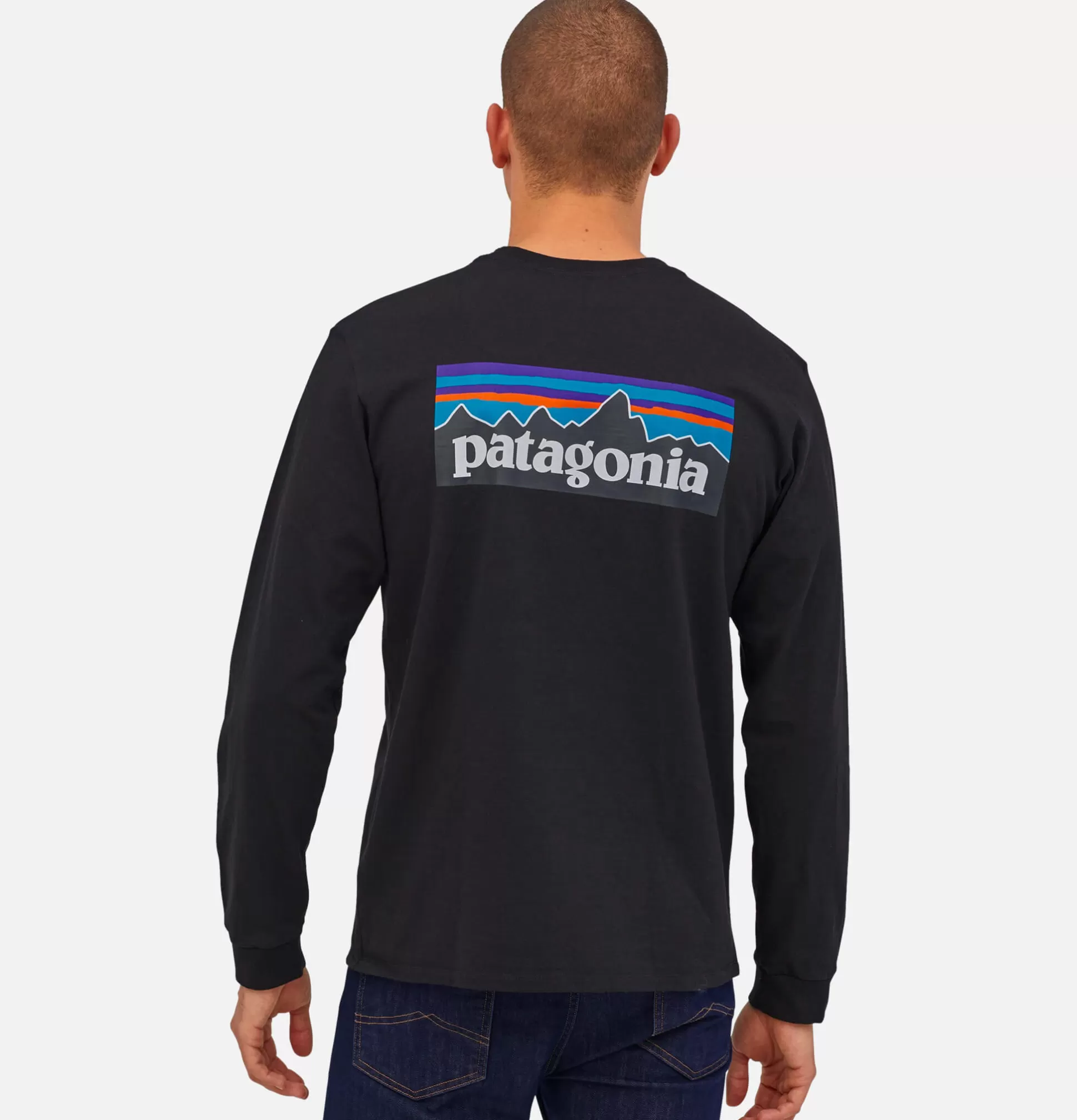 PATAGONIA T-Shirts<T-Shirt P6 Logo Ls Black